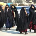 Taliban zegt dat mannen hun vrouw mogen slaan