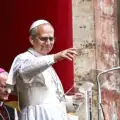 Paus roept op tot vrede in eerste paasboodschap